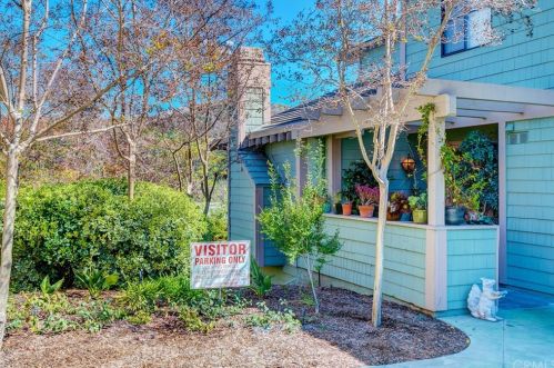 13455 Murphy Hill Dr, Whittier, CA 90601-4667