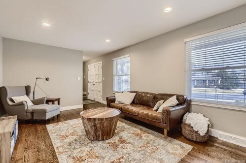 6218 Niagara Ct, Englewood CO 80112-1011 exterior