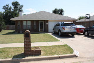 706 78th St, Lubbock, TX 79404-6214