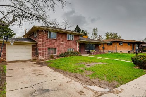 7871 Crestview Ln, Denver, CO 80221-3803