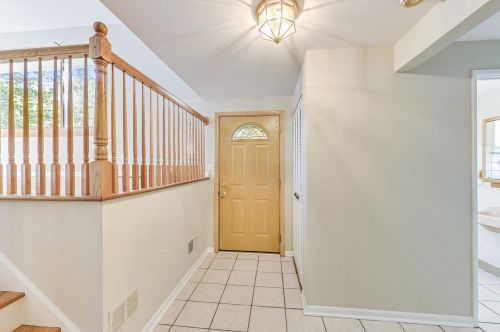 256 Bissell Dr, Palatine, IL 60074-5514