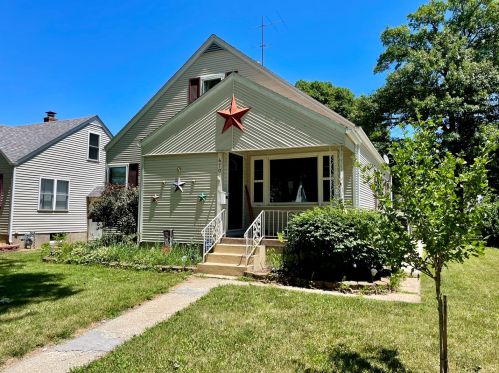 470 Tanner Ave, Kankakee, IL 60901-3140