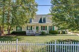 3722 Maple Ln, Murfreesboro, TN 37129-1961