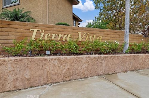 25275 Oak Canyon Ln, El Toro, CA 92630-6408