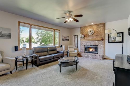13209 Blackstone Ln, Plainfield, IL 60585-5555