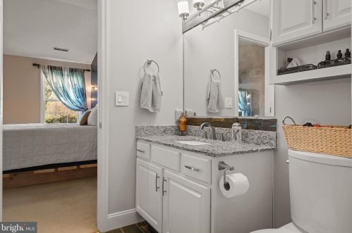 30 Mill Pond Dr, Lancaster PA  17603-7411 exterior