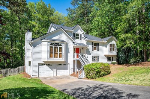 2183 Chartwell Dr, Marietta, GA 30066-6803