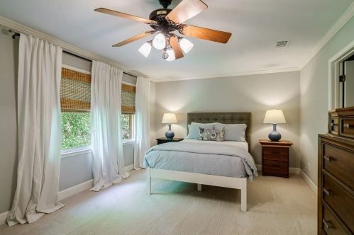 2104 Defoors Mill Dr, Atlanta, GA 30318-2368