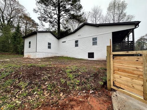790 Knox Dr, Atlanta GA  30315-6810 exterior