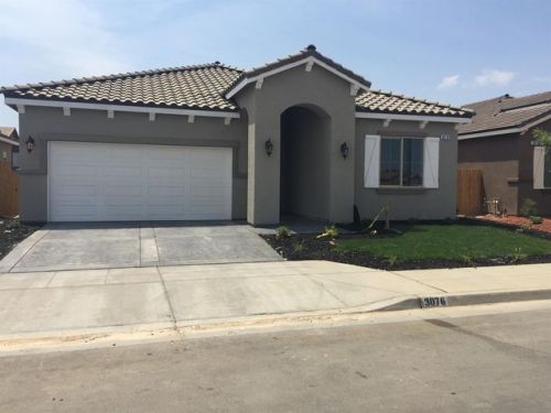 460 Joya Dr, Madera, CA 93637-6512