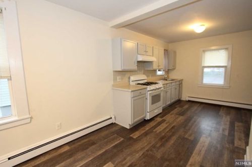 231 Royal Ave, Paterson NJ 07506-1830 exterior