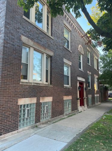 4636 Leavitt St, Chicago, IL 60625-1537