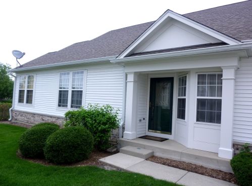12 Twickenham Ct, Barrington Hills, IL