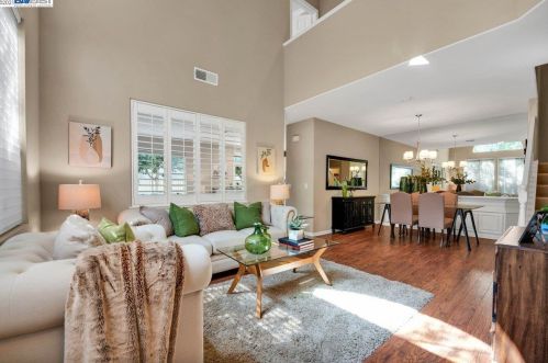 203 Forest Creek Ln, San Ramon, CA 94583-1250