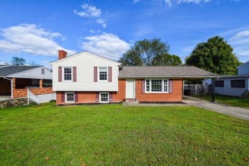 3070 Parham Dr, Roanoke, VA 24014-5352
