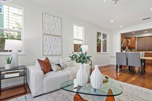 2911 The Alameda, Concord, CA 94519-2709