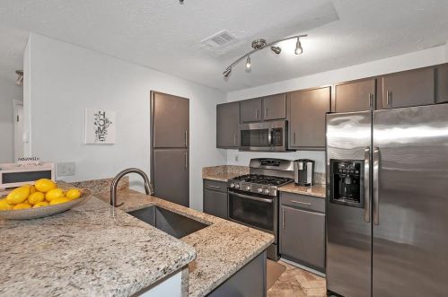 2224 River Heights Ct, Marietta, GA 30067-4899