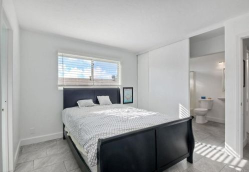 3547 Mira Pacific Dr, Oceanside CA  92056-3933 exterior
