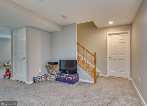 86 Butcher Ct, Shepherdstown WV  25443-4330 exterior