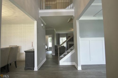 715 Stone Creek Dr, Porterdale, GA 30016