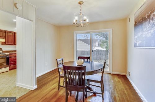 800 Rosemere Ave, Silver Spring MD 20904-3020 exterior