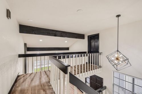 8526 Mineral Cir, Englewood CO 80112-2748 exterior