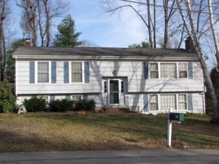 10 Pleasant View Dr, Kensington, NH 03833-4608