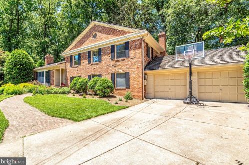 7404 Lanham Rd, Falls Church, VA 22043-3043