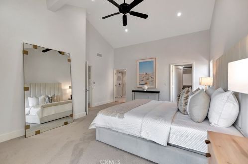 5892 Bellfield Ln, Huntington Beach CA  92648-1041 exterior