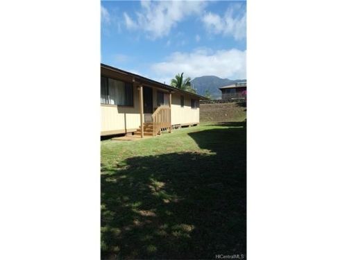 85-1246 Kaneilio St, Nanakuli, HI 96792