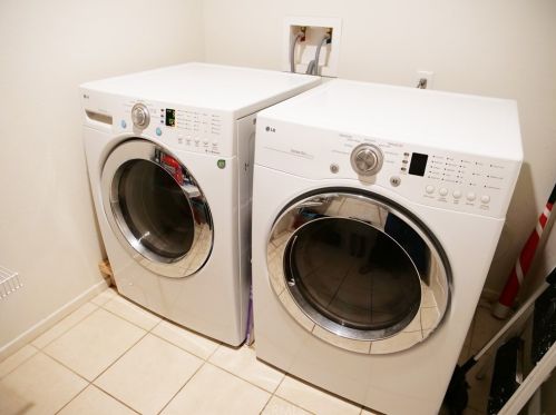 43113 Homestead St, Lancaster CA  93535-4837 exterior