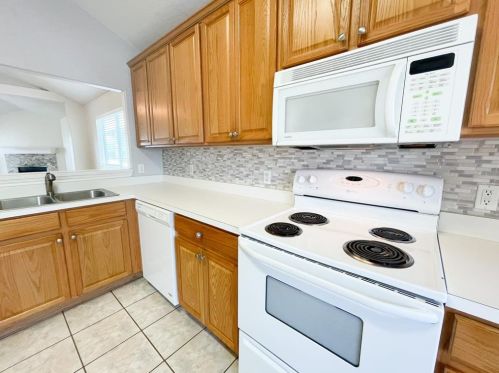 1200 Arbor Knot Dr, Uhland TX  78640-8005 exterior