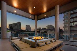 3427 Cedar Springs Rd, Dallas TX  75219-3243 exterior