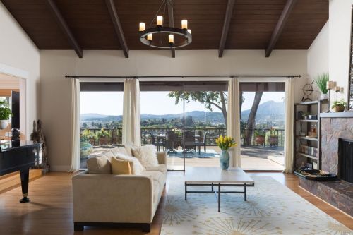 7 Tweed Ter, San Rafael, CA 94901-2435
