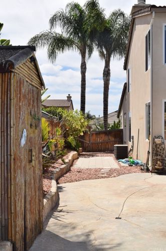 12722 Royal Palm Ln, Riverside CA  92503-7077 exterior