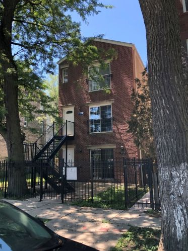 1516 Komensky Ave, Chicago, IL 60623-1945