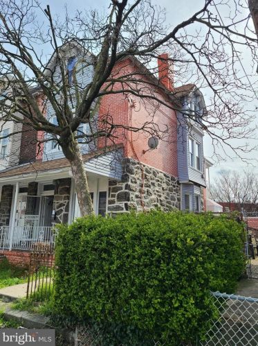 5402 Lancaster Ave, Philadelphia, PA 19131-3515