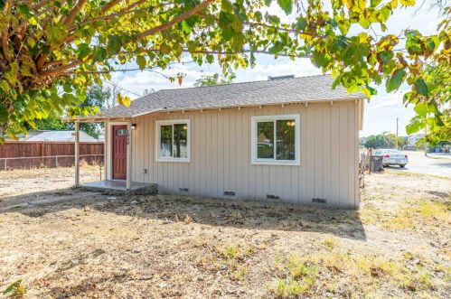 1036 High St, Turlock, CA 95380-5247