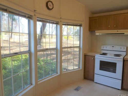 1348 Manhattan Dr, Paradise CA 95969 exterior