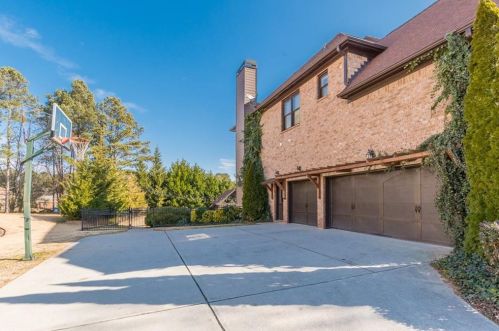 1104 Old Tucker Rd, Stone Mountain, GA 30087-3030
