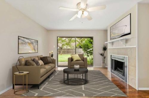 7223 Chinaberry Rd, Dallas, TX 75249-1212