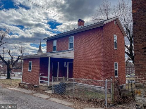 217 Henderson Ave, Cumberland, MD 21502-1638