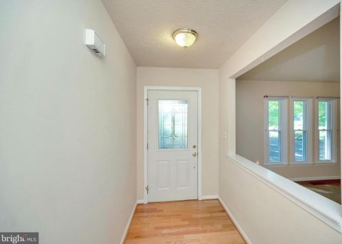 107 Fairway Dr, Locust Grove, VA 22508-5441