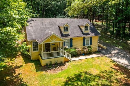 738 Clifton Rd, Atlanta GA  30316-2230 exterior