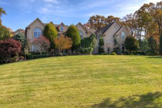 23 Raspberry Trl, Warren, NJ 07059-7053