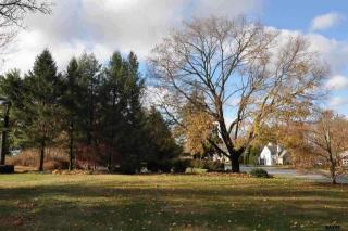 1001 Wyndham Dr, York, PA 17403-3417