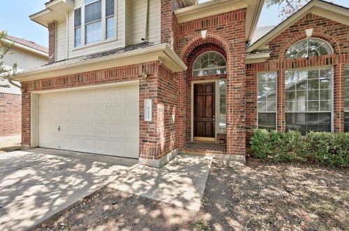 8111 Cheno Cortina Trl, Austin TX  78749-2723 exterior