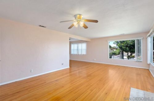 2380 Lawton Dr, Lemon Grove, CA 91945-3337