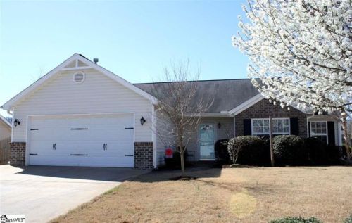 662 Grover Dr, Lyman, SC 29365-9251