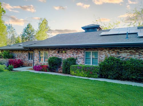 2272 Ridge Rd, Grass Valley, CA 95945-5059
